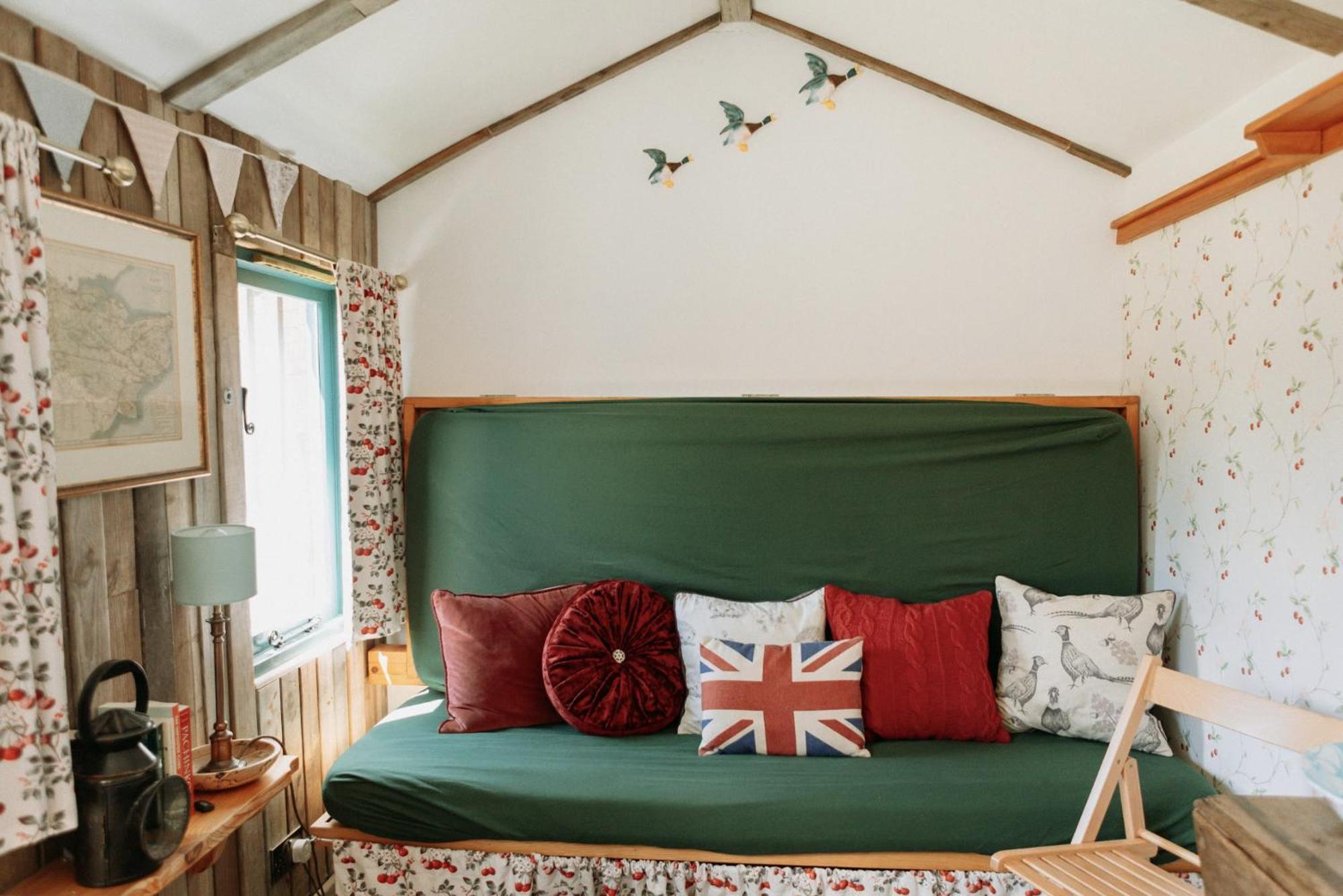 Truly Kentish Holiday Lets Teynham Номер фото